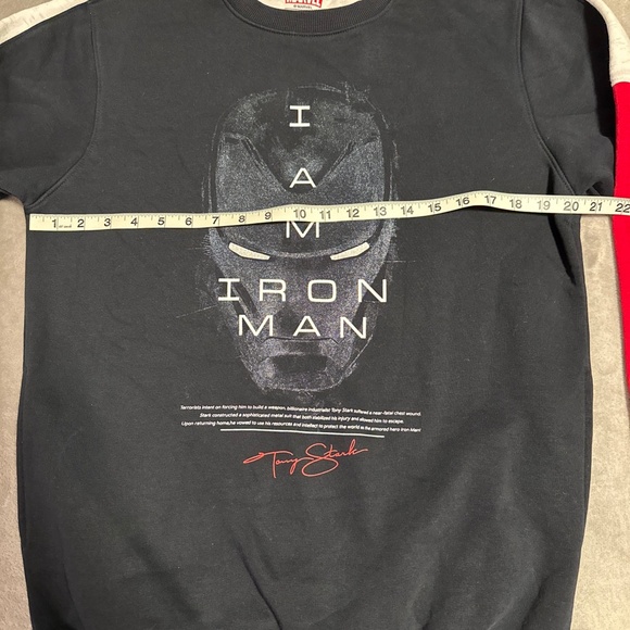 I Am Iron Man Sweatshirt Men's Medium Octave Pockets Marvel Crew Avengers Campus - Picture 2 of 14